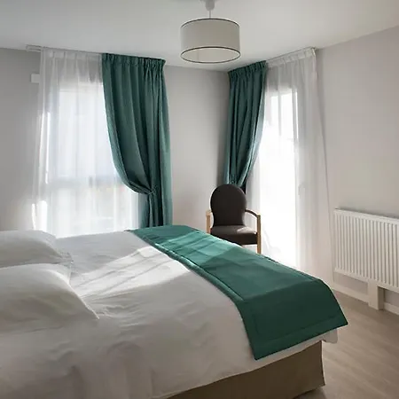 Domitys La Fontaine Du Roy Апарт-отель 4*