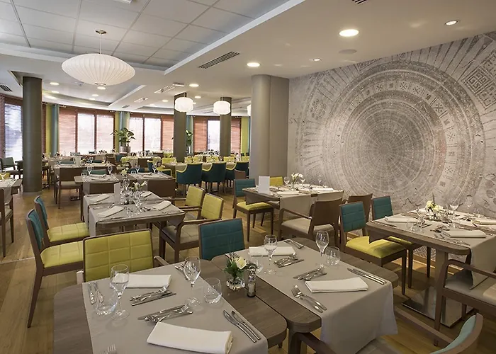 Domitys La Fontaine Du Roy Apart-hotel 4*